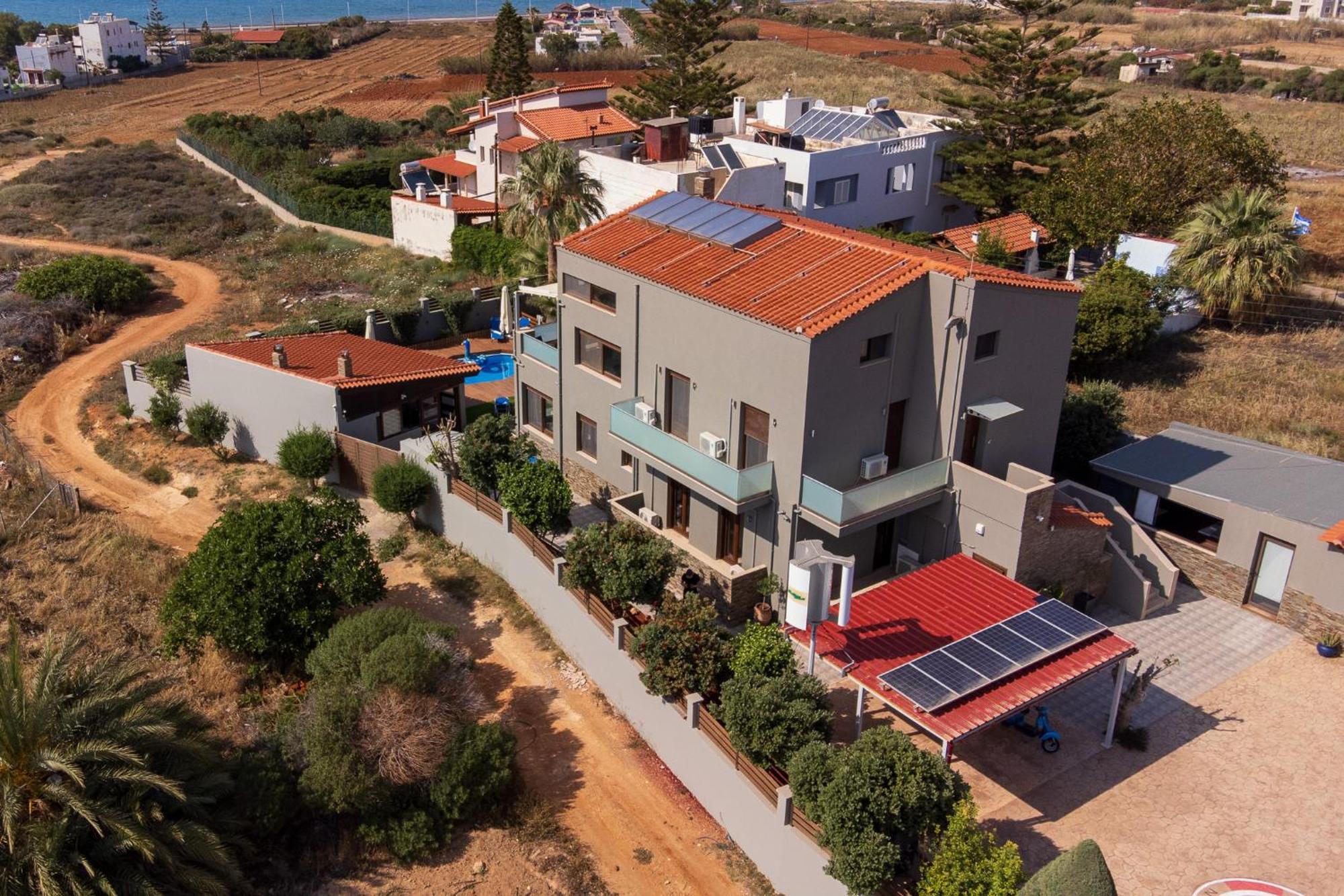 A Cozy Eco Villa By The Sea Гувес Екстер'єр фото